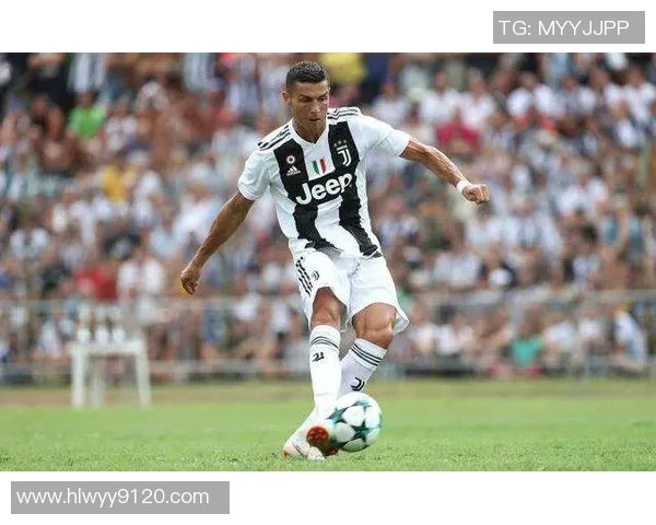 国内外足球明星风采大揭秘：从梅西到C罗的传奇故事与成就分析