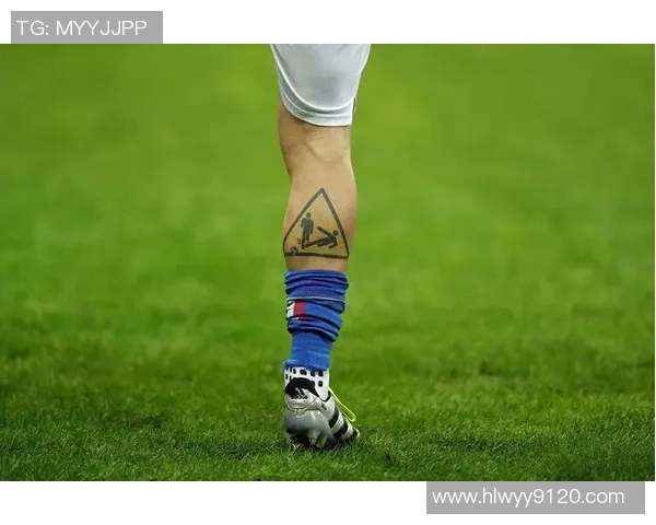 足球明星独特藏文纹身图案揭秘展现个性与信仰的艺术魅力